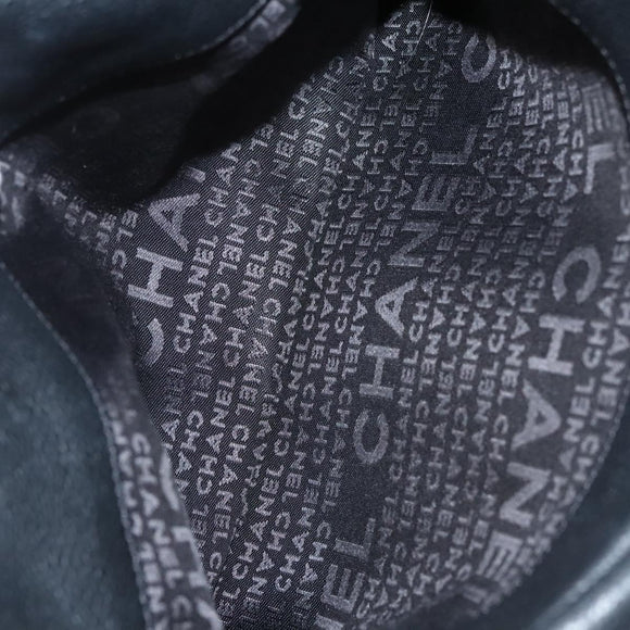 CHANEL Choco Bar line Shoulder Bag Caviar Skin Black CC Auth 117397