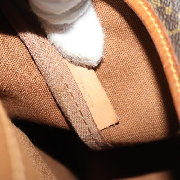 LOUIS VUITTON Monogram Saumur 35 Shoulder Bag M42254 LV Auth 117947