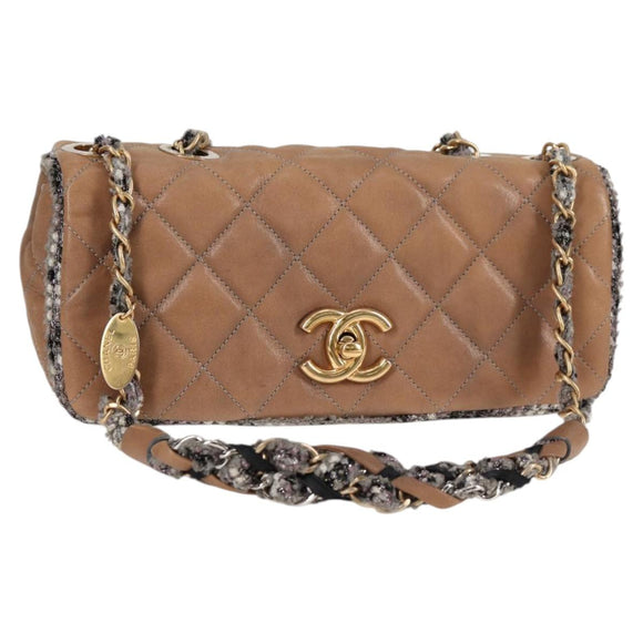 CHANEL Matelassé Ketten-Umhängetasche beschichtete Leinwand Beige CC Auth 118136A