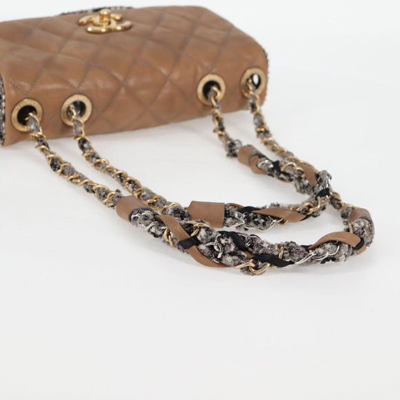 CHANEL Matelassé Ketten-Umhängetasche beschichtete Leinwand Beige CC Auth 118136A