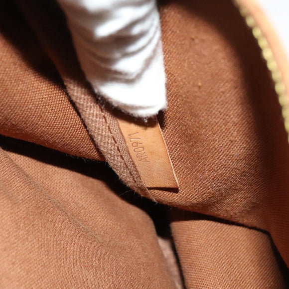 LOUIS VUITTON Monogram Saumur 35 Shoulder Bag M42254 LV Auth 118195