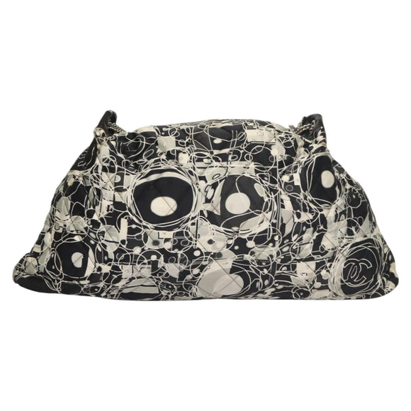 CHANEL Matelasse Chain Shoulder Bag Silk Black CC Auth 118262