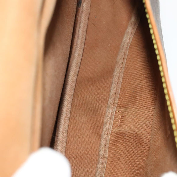 LOUIS VUITTON Monogram Saumur 30 Schoudertas M42256 LV Auth 118837