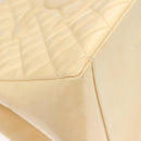 CHANEL Matelasse Chain Tote Bag Patent leather Beige Gold CC Auth 118936-14