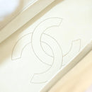 CHANEL Matelasse Chain Tote Bag Patent leather Beige Gold CC Auth 118936-10