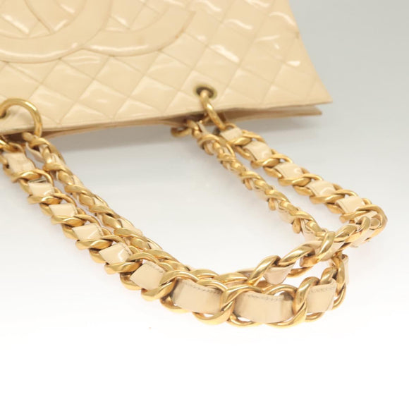 CHANEL Matelasse Chain Tote Bag Patent leather Beige Gold CC Auth 118936