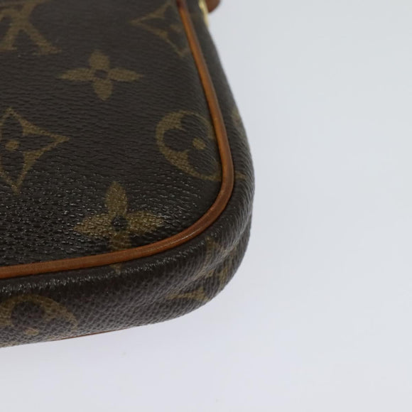 LOUIS VUITTON Monogram Pochette Cancun Shoulder Bag M60018 LV Auth 120085
