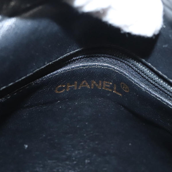 CHANEL Matelasse Chain Shoulder Bag Canvas White Black CC Auth 120186