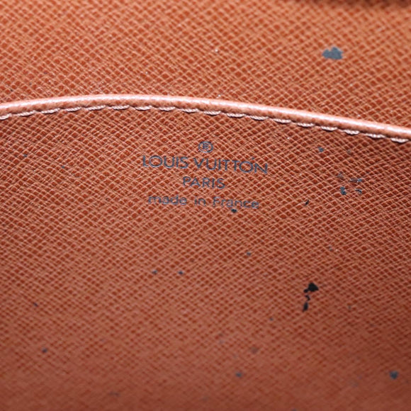 LOUIS VUITTON Epi Pochette Homme Clutch Bag Zipangu Gold M52528 LV Auth 121092