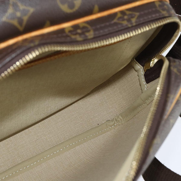 LOUIS VUITTON Monogram Reporter PM Shoulder Bag M45254 LV Auth 121392