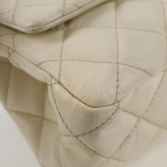 CHANEL Matelasse 2.25 Chain Shoulder Bag Caviar Skin White CC Auth 121441