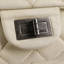 CHANEL Matelasse 2.25 Chain Shoulder Bag Caviar Skin White CC Auth 121441-19