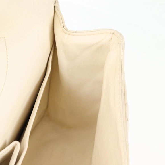 CHANEL Matelasse 2.25 Chain Shoulder Bag Caviar Skin White CC Auth 121441