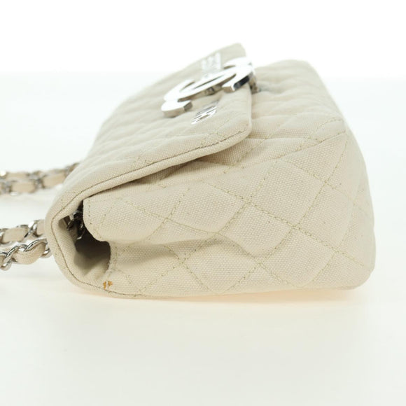 CHANEL Matelasse Chain Shoulder Bag Canvas White Silver CC Auth 121513