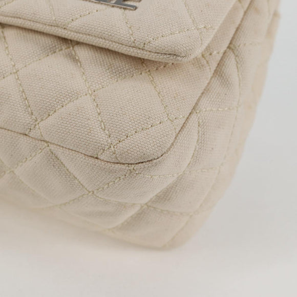 CHANEL Matelasse Chain Shoulder Bag Canvas White Silver CC Auth 121513V
