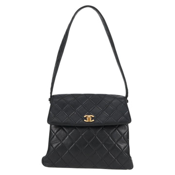 CHANEL Matelasse Shoulder Bag Caviar Skin Black Gold CC Auth 122114