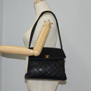 CHANEL Matelasse Shoulder Bag Caviar Skin Black Gold CC Auth 122114-27