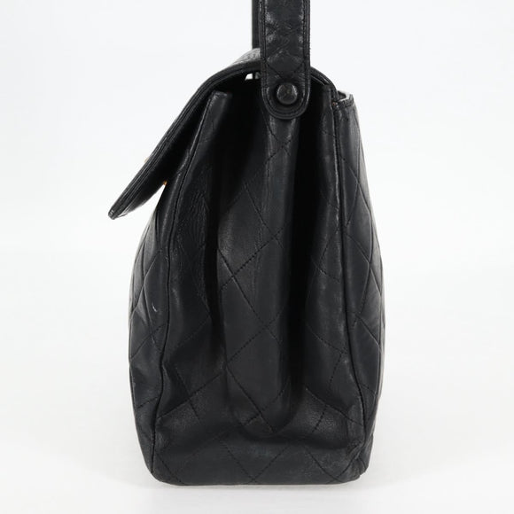 CHANEL Matelasse Shoulder Bag Caviar Skin Black Gold CC Auth 122114