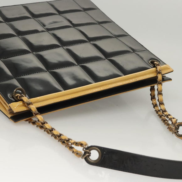 CHANEL Choco Bar Chain Shoulder Bag Patent leather Black CC Auth 122608