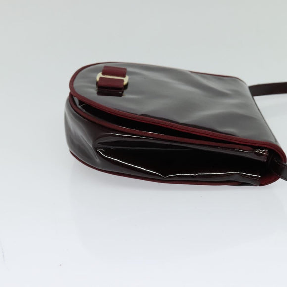 Salvatore Ferragamo Vala Shoulder Bag Patent leather Bordeaux Gold Auth 122920