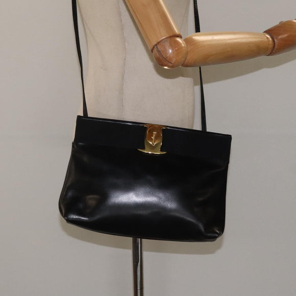 Salvatore Ferragamo Shoulder Bag Leather Black Gold Auth 122966