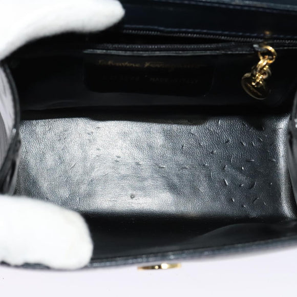 Salvatore Ferragamo Chain Shoulder Bag Leather Navy Gold Auth 123015