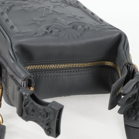 LOUIS VUITTON 2023 Men's Collection Cruiser Messenger Calf M21812 Auth 123080SM