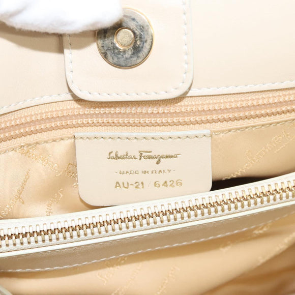 Salvatore Ferragamo Gancini Shoulder Bag Leather White Gold Auth 123574