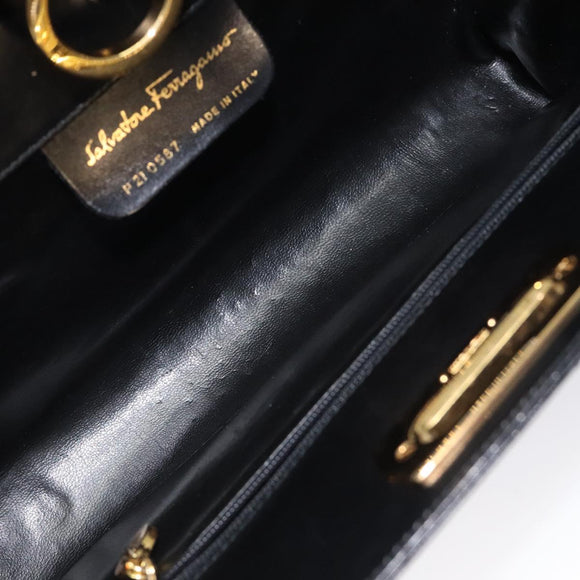 Salvatore Ferragamo Gancini Chain Shoulder Bag Leather Black Gold Auth 124746
