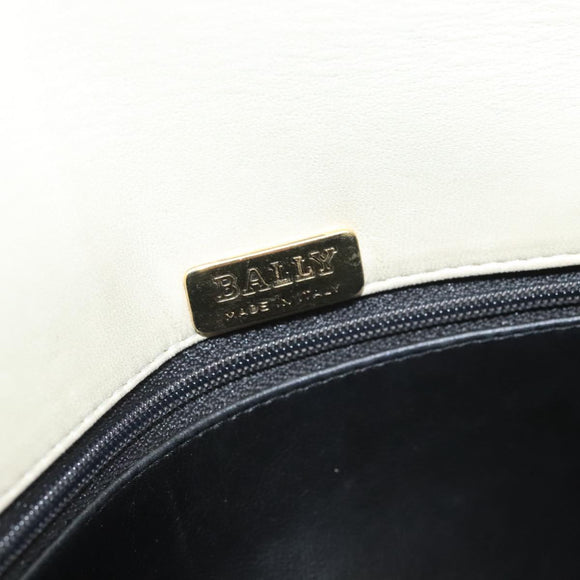 BALLY Chain Shoulder Bag Leather White Gold Auth 124788