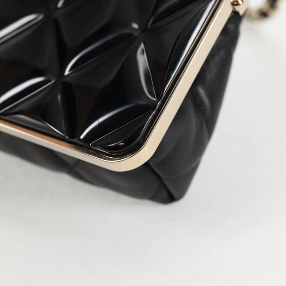 CHANEL Matelasse Chain Pouch Shoulder Bag Lamb Skin Black Gold CC Auth 125435AM
