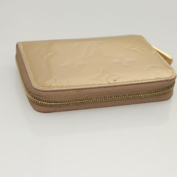LOUIS VUITTON Vernis Zippy Coin Purse Coin Purse Beige Poodle M91762 Auth 125494
