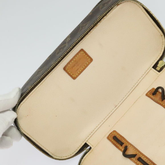 LOUIS VUITTON Monogram Trousse Brush MG Cosmetic Pouch M47505 LV Auth 125537