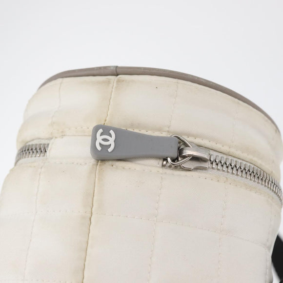 CHANEL Sports Choco Bar Schoudertas Nylon Wit Zilverkleurige CC Auth 126116A