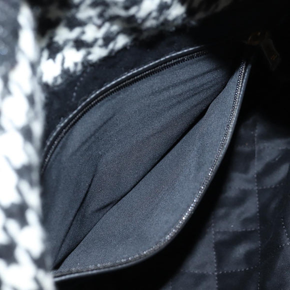 CHANEL Chain Shoulder Bag Tweed Black Gold CC Auth 126118SM