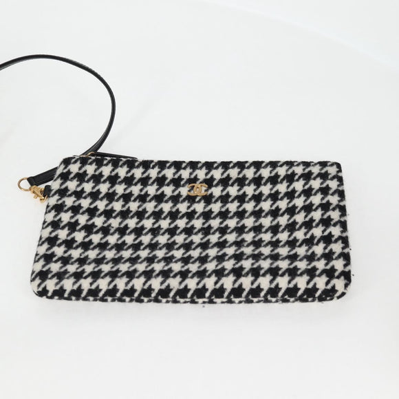 CHANEL Chain Shoulder Bag Tweed Black Gold CC Auth 126118SM