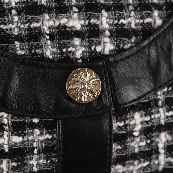 CHANEL Girl Chanel Jacket Shoulder Bag tweed Black White CC Auth 126244V