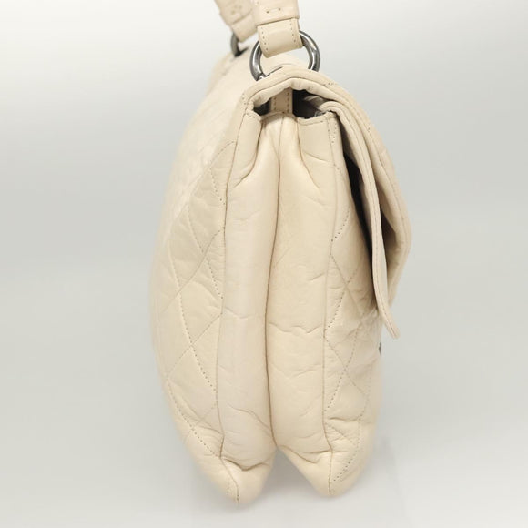 CHANEL Matelasse Shoulder Bag Lamb Skin White CC Auth 126364