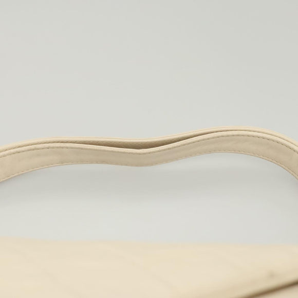 CHANEL Matelasse Shoulder Bag Lamb Skin White CC Auth 126364