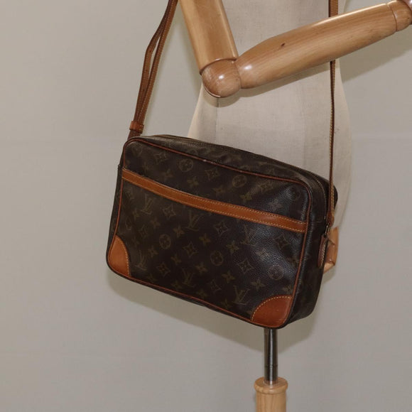 LOUIS VUITTON Monogram Trocadero 30 Shoulder Bag M51272 LV Auth 126406