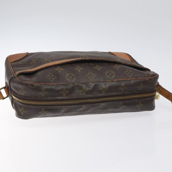 LOUIS VUITTON Monogram Trocadero 30 Shoulder Bag M51272 LV Auth 126406