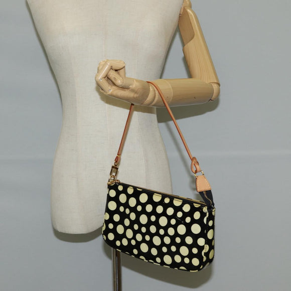 LOUIS VUITTON Vernis Yayoi Kusama Pochette Accessoires Black M91427 Auth 126419SAV