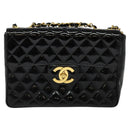 CHANEL Big Matelasse Chain Shoulder Bag Patent leather Black Gold CC Auth 126493-2