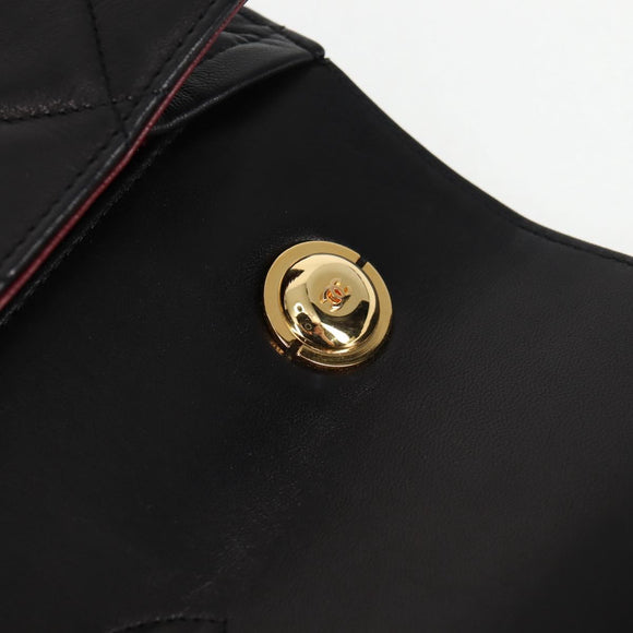 CHANEL Matelasse Shoulder Bag Lamb Skin Black Gold CC Auth 126497V