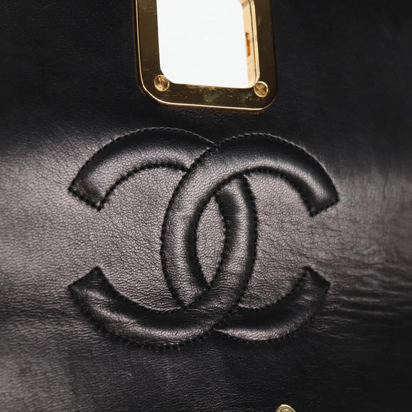 CHANEL Matelasse Shoulder Bag Lamb Skin Black Gold CC Auth 126497V