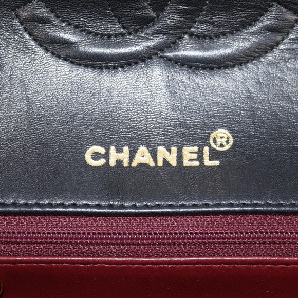CHANEL Matelasse Shoulder Bag Lamb Skin Black Gold CC Auth 126497V