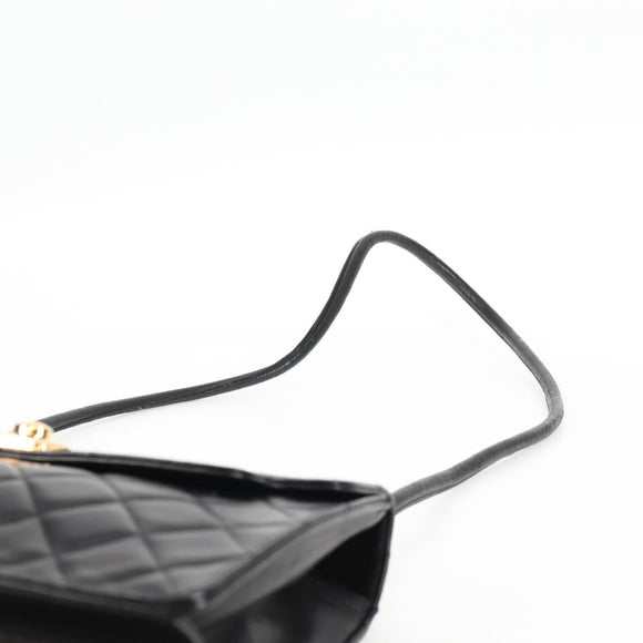 CHANEL Matelasse Shoulder Bag Lamb Skin Black Gold CC Auth 126497V