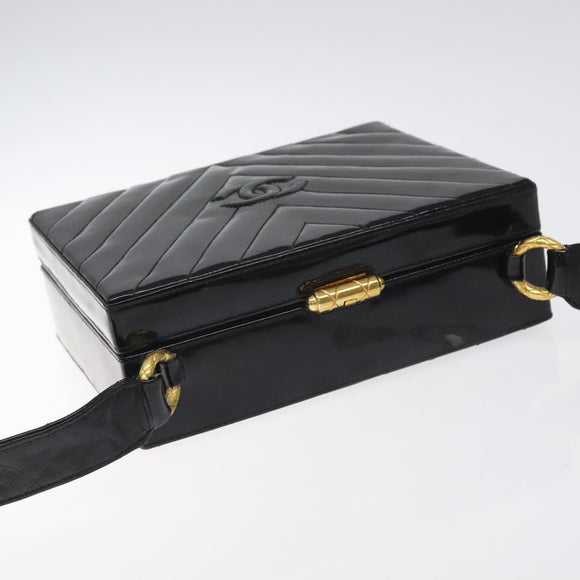 CHANEL V Stitch COCO Mark Shoulder Bag Patent leather Black Gold CC Auth 126704