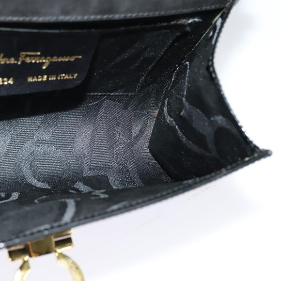 Salvatore Ferragamo Gancini Chain Bag Patent Leather Black Gold Auth 126967