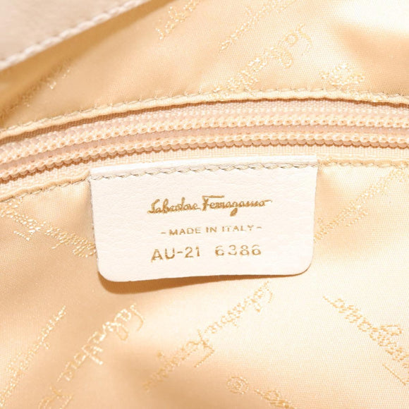Salvatore Ferragamo Gancini Shoulder Bag Leather Ivory Gold Auth 127174